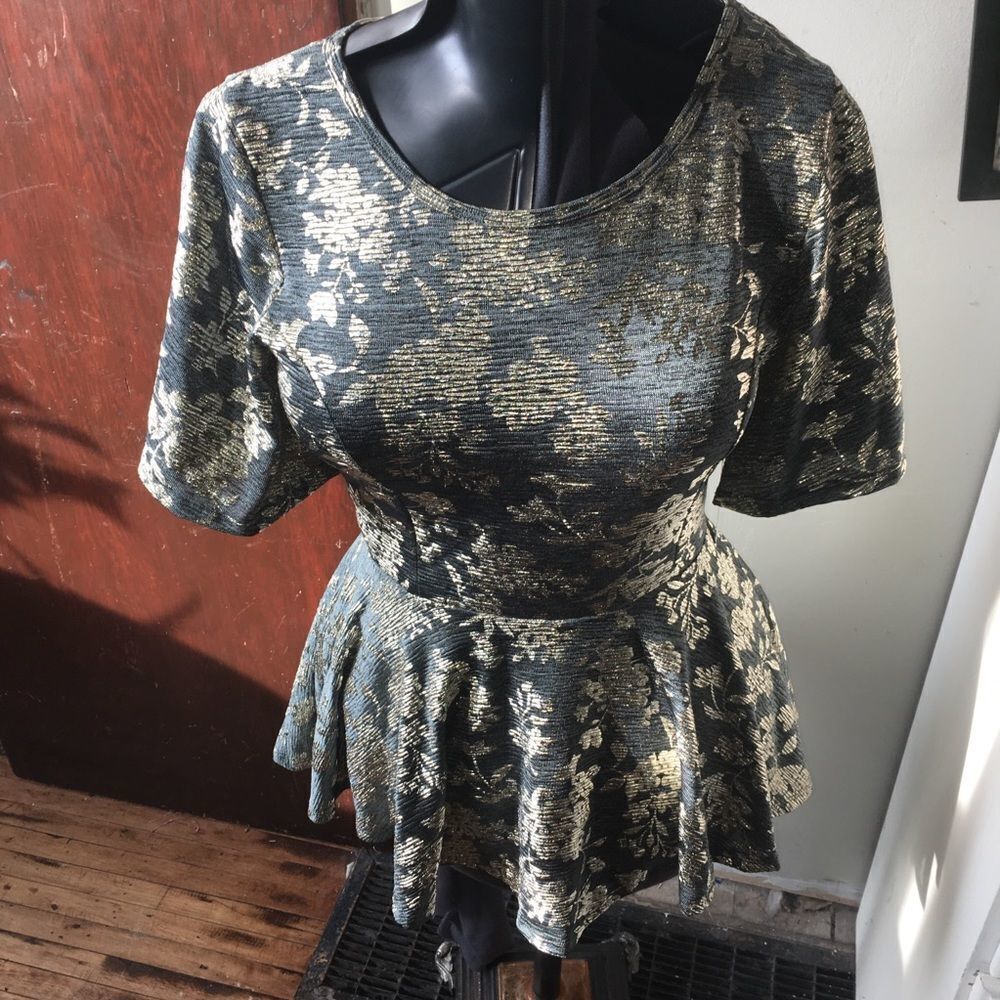Lularoe Elegant Emma metallic gold ruffled blouse